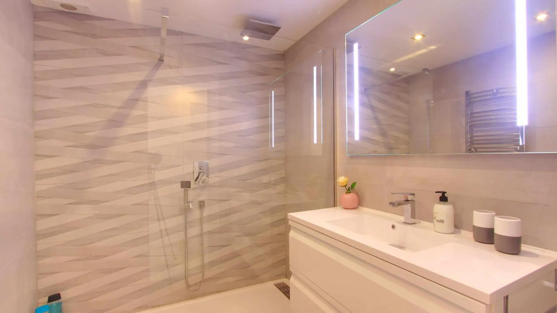 Modern Penthouse Frontline Urbanisation Apartment Marbella 0*,  Spain