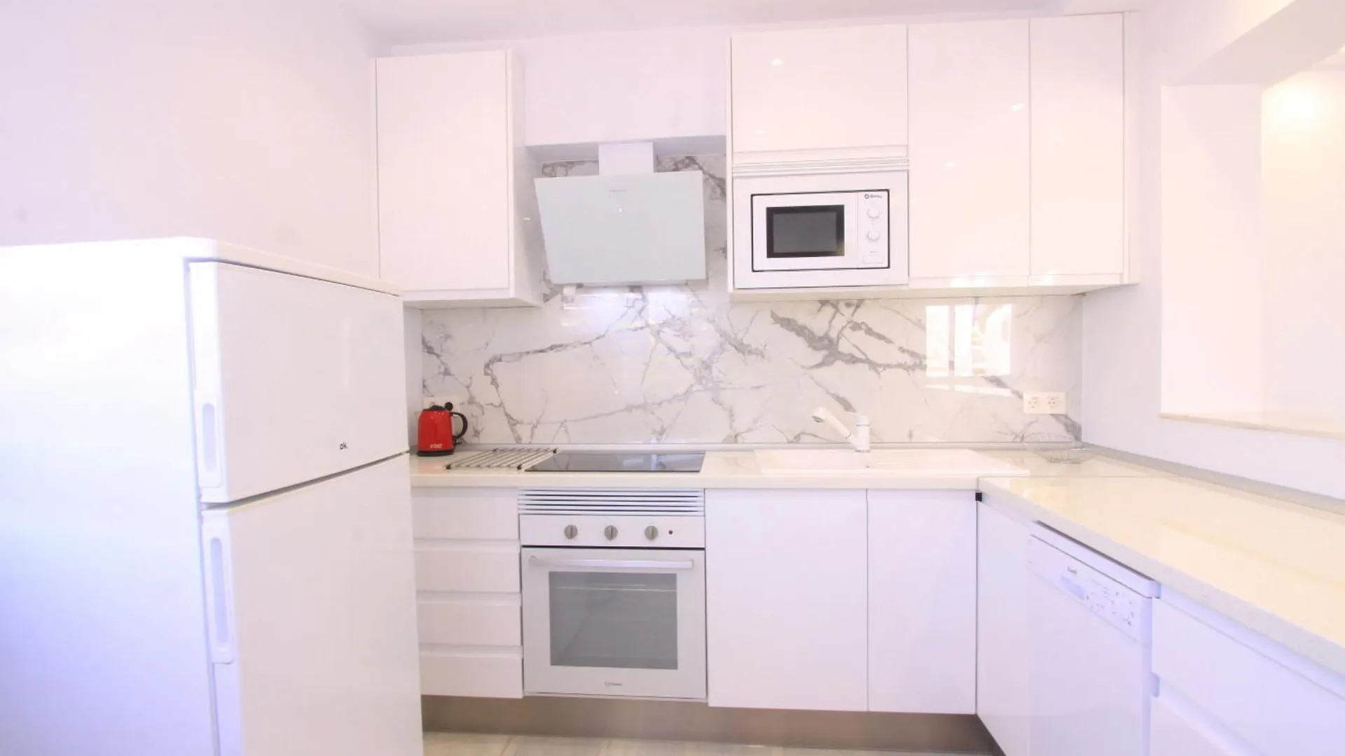 Modern Penthouse Frontline Urbanisation Apartment Marbella